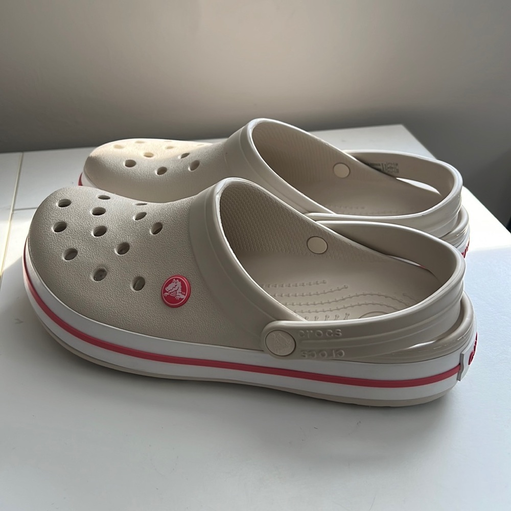 Crocs Crocband NEW! m7/w9